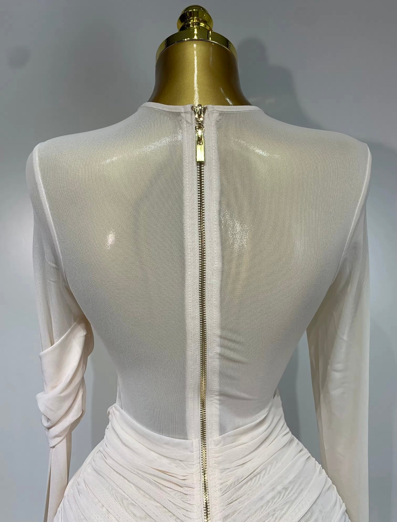 Vestido elegante manga comprida