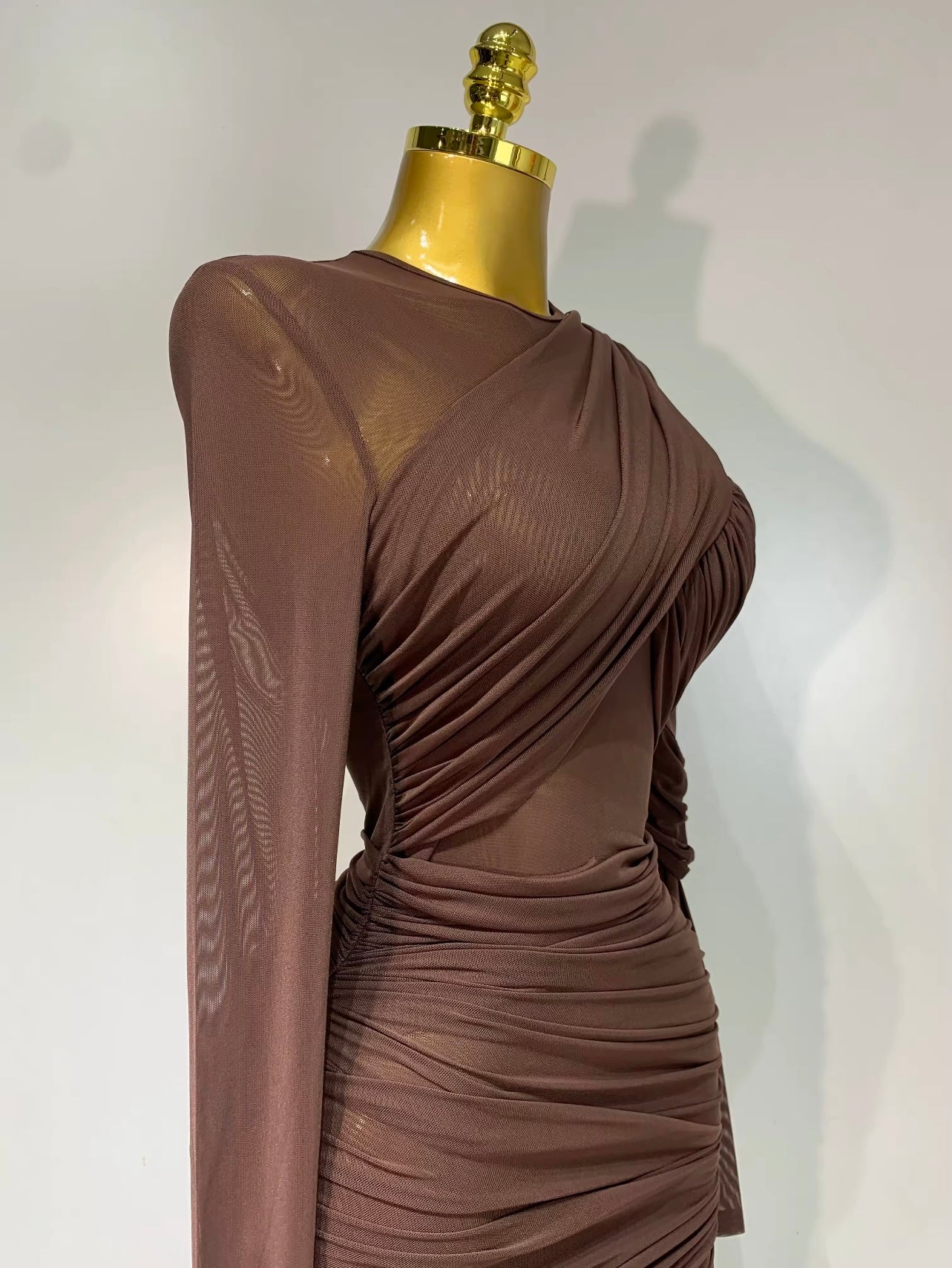 Vestido elegante manga comprida