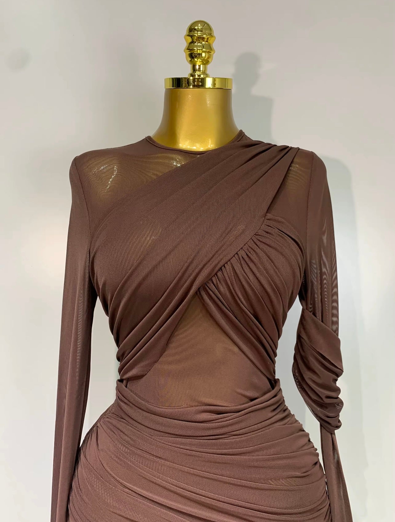 Vestido elegante manga comprida